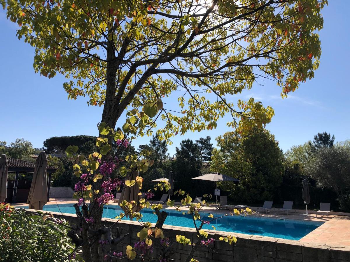 Charmantes Haus Im Golf Club Saint Tropez Dış mekan fotoğraf