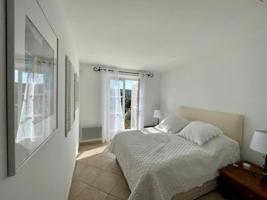 Charmantes Haus Im Golf Club Saint Tropez Dış mekan fotoğraf