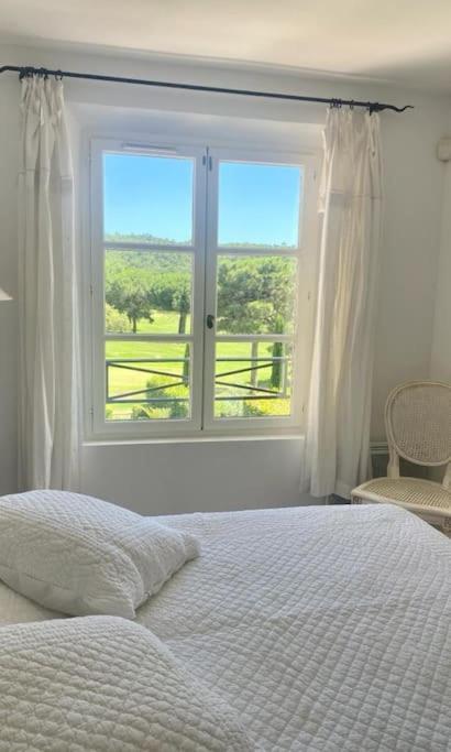 Charmantes Haus Im Golf Club Saint Tropez Dış mekan fotoğraf