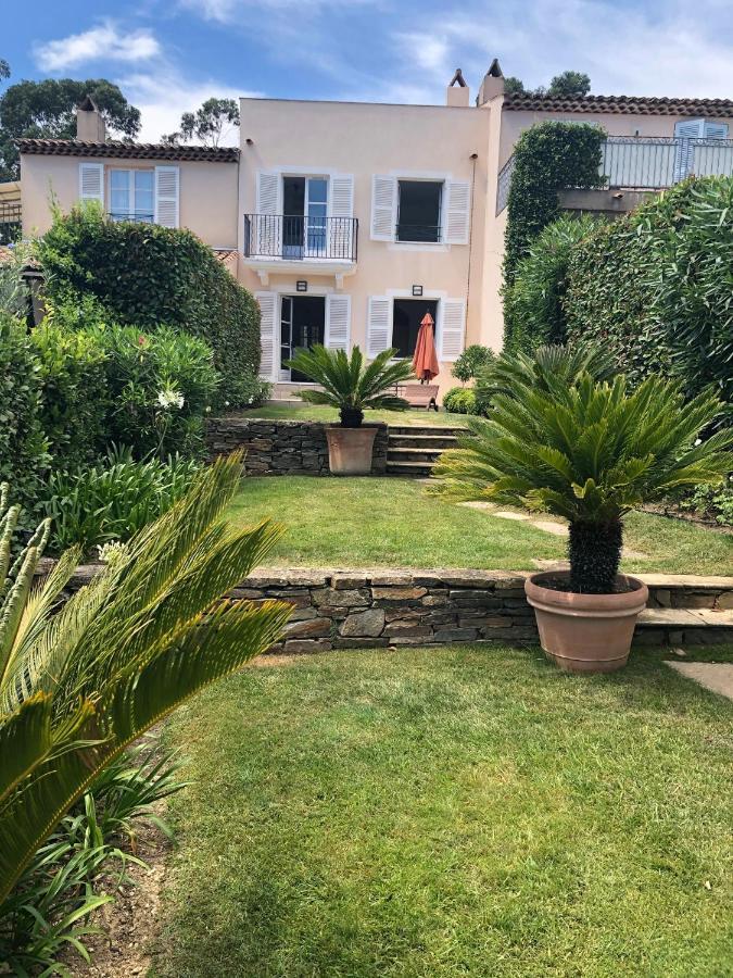 Charmantes Haus Im Golf Club Saint Tropez Dış mekan fotoğraf