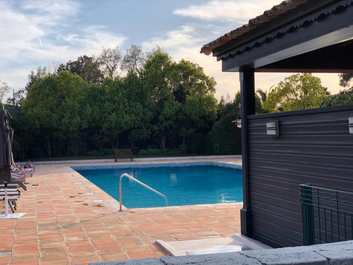 Charmantes Haus Im Golf Club Saint Tropez Dış mekan fotoğraf