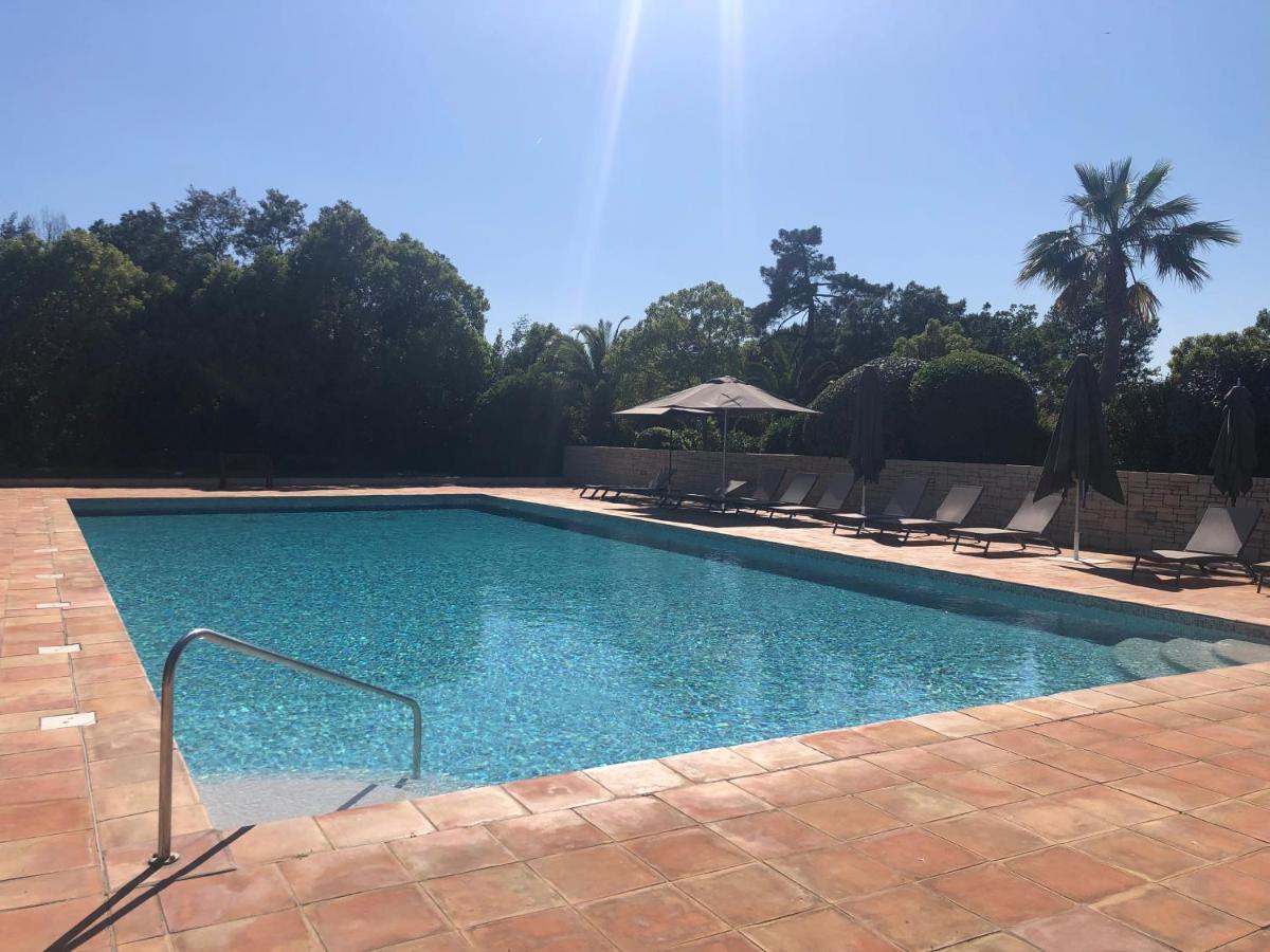 Charmantes Haus Im Golf Club Saint Tropez Dış mekan fotoğraf