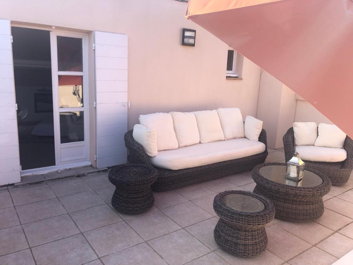 Charmantes Haus Im Golf Club Saint Tropez Dış mekan fotoğraf